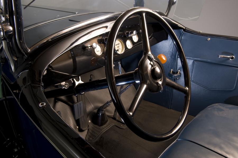  Chrysler CD Deluxe Eight Roadster 1931 года  (фото 4 из 6)